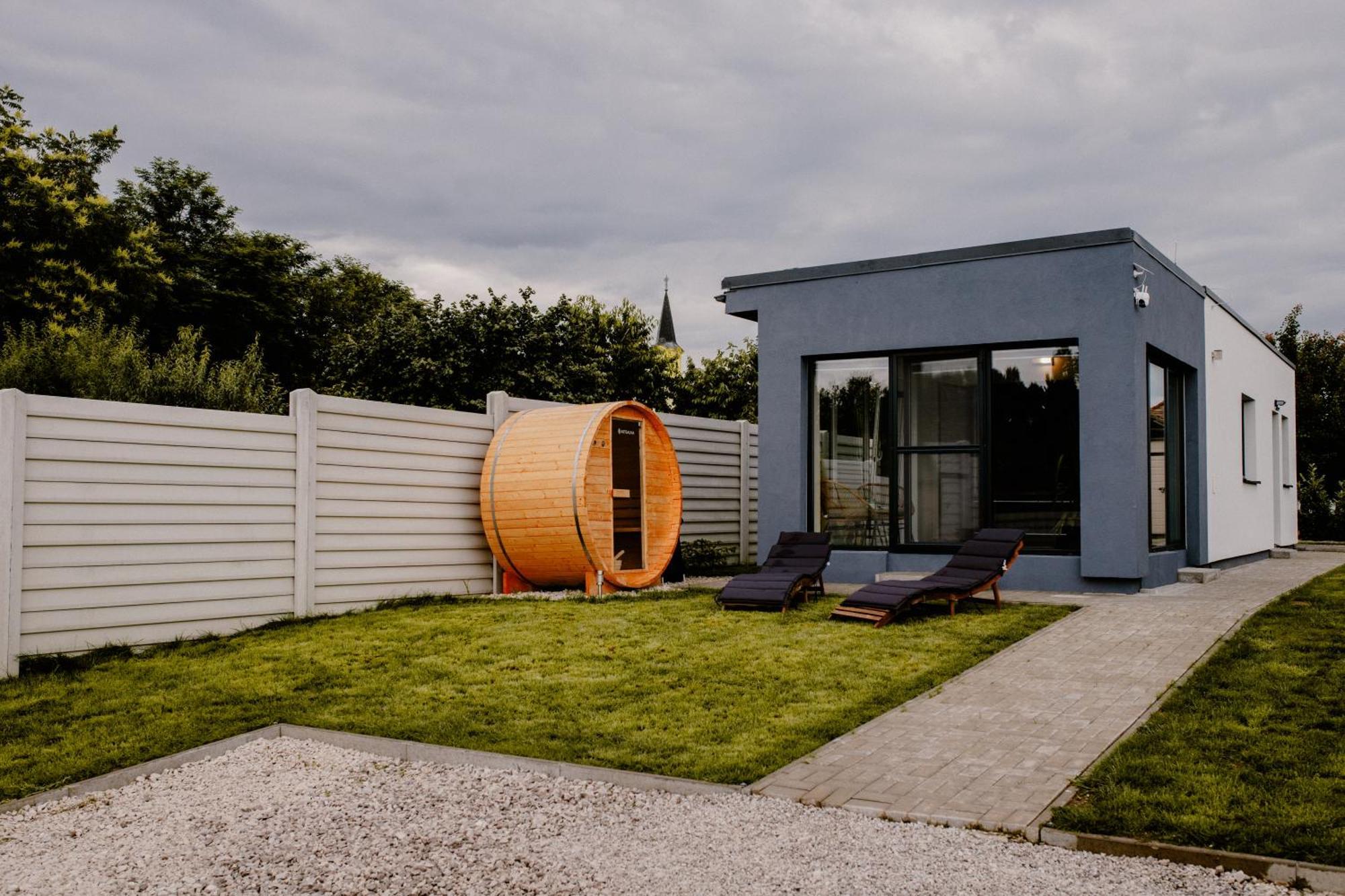 Apartment Fratello Šoporňa Eksteriør billede