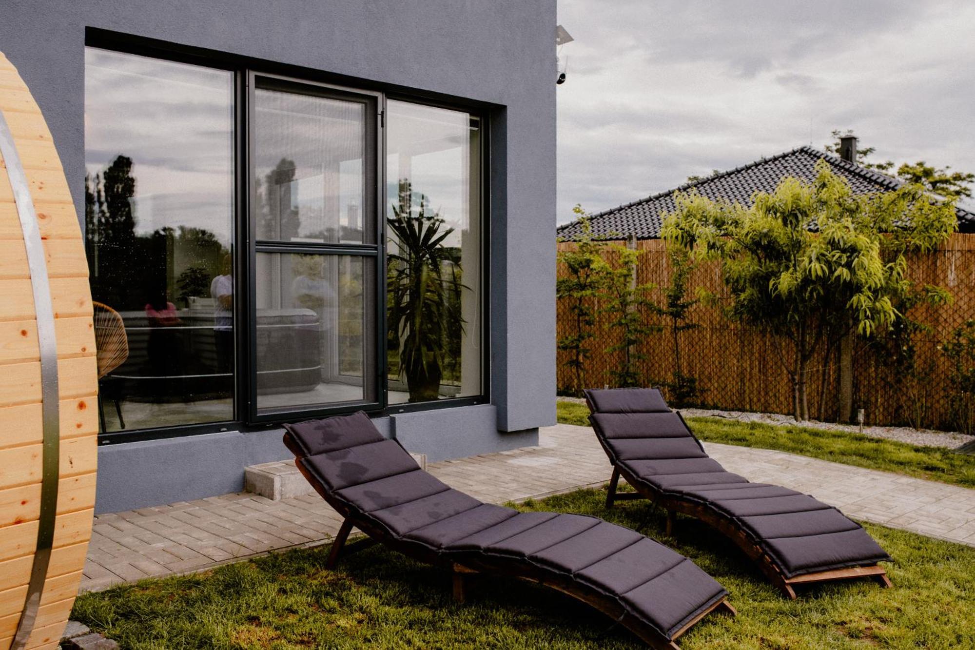 Apartment Fratello Šoporňa Eksteriør billede